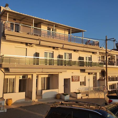 נאוס מרמרס Sunset_Apartments Only 15 Meters From The Sea מראה חיצוני תמונה