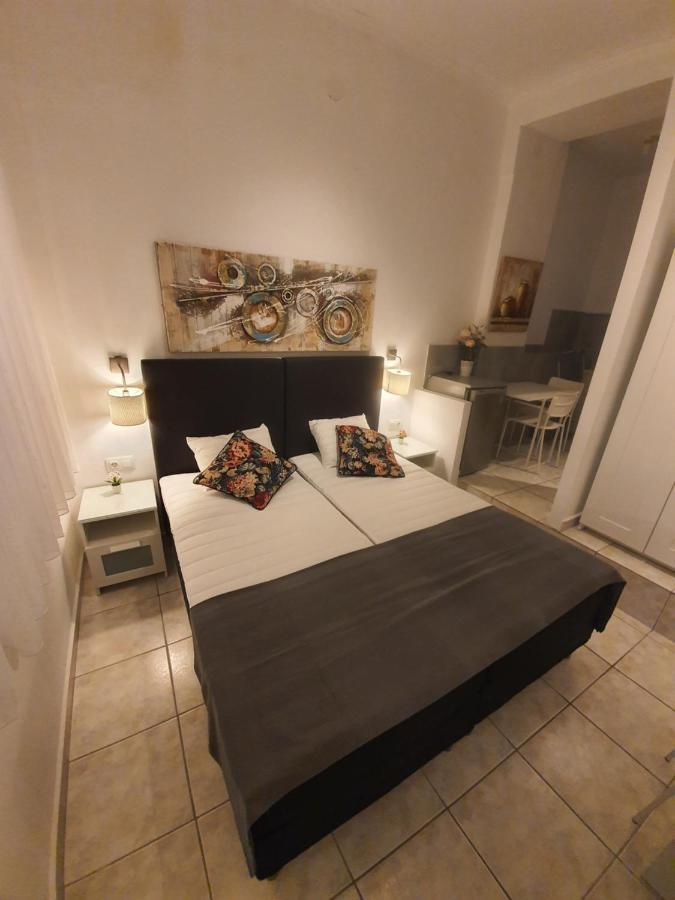 נאוס מרמרס Sunset_Apartments Only 15 Meters From The Sea מראה חיצוני תמונה