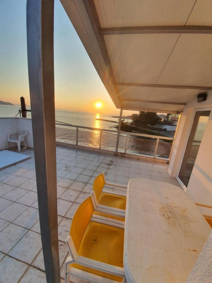 נאוס מרמרס Sunset_Apartments Only 15 Meters From The Sea מראה חיצוני תמונה